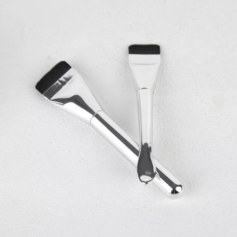 அறக்கட்டளை ஒற்றை ஒப்பனை தூரிகைகள்